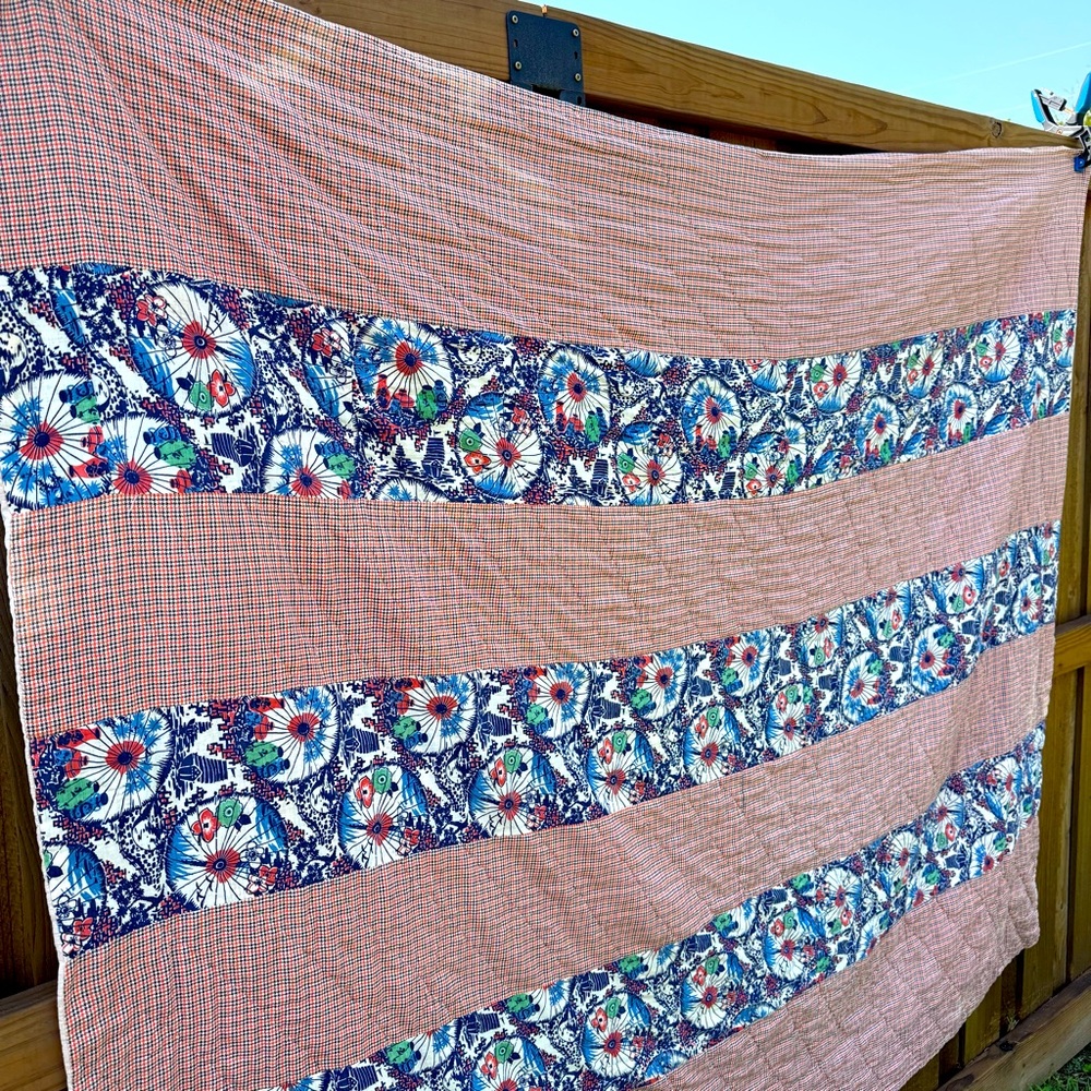 Vintage Heavy Thick Cotton Handmade Quilt Cottagecore Granny 71"x61"